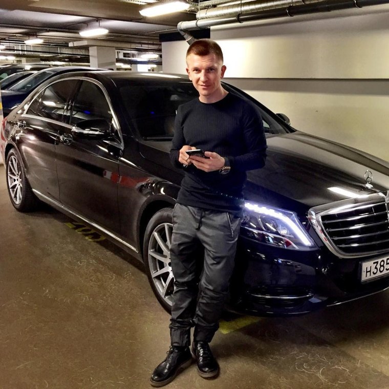 Н999ав99 Феррари