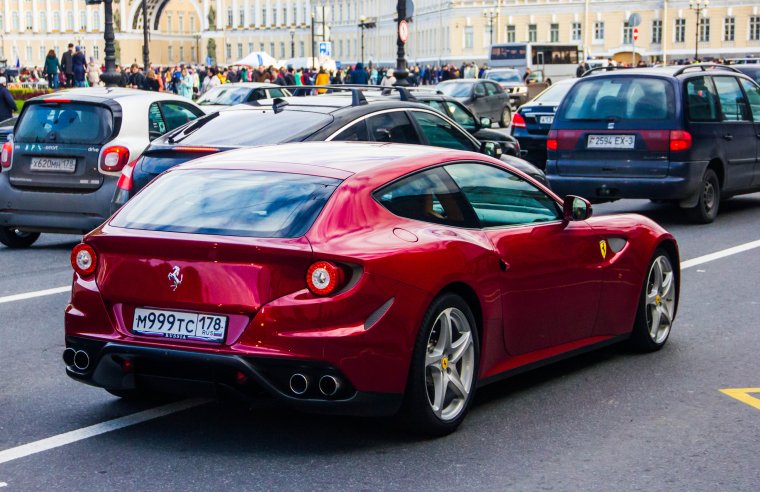 Порше Панамера 777