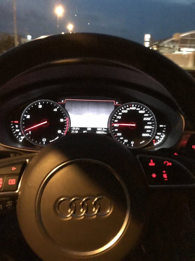 Спидометр Ауди а7 2015