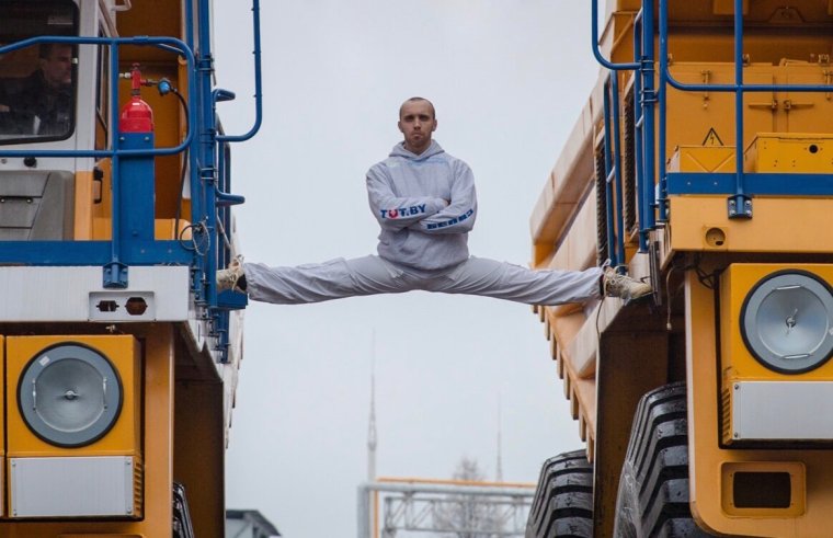 Мужик на БЕЛАЗЕ