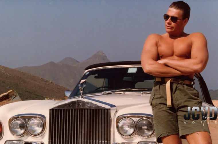 Van Damme шпагат