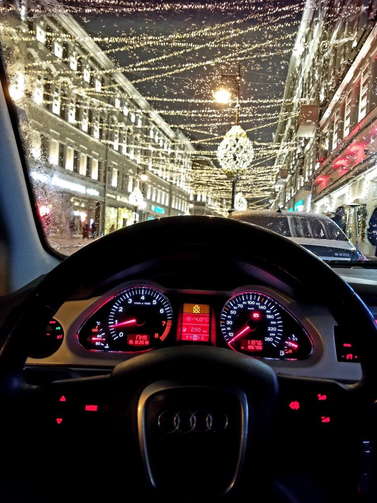 За рулем Ауди а6 Питер ночь