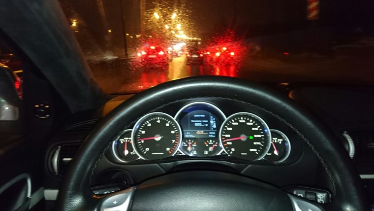 За рулем Porsche Cayenne