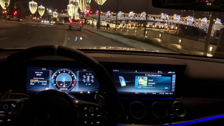 Mercedes w213 ночью