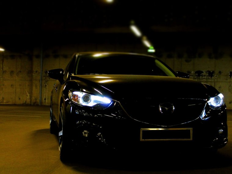 Мазда 6 ночью