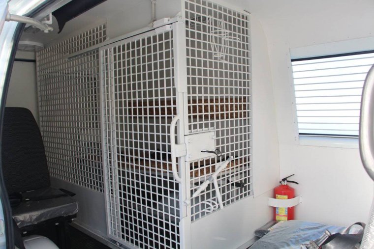 Автозак решетка