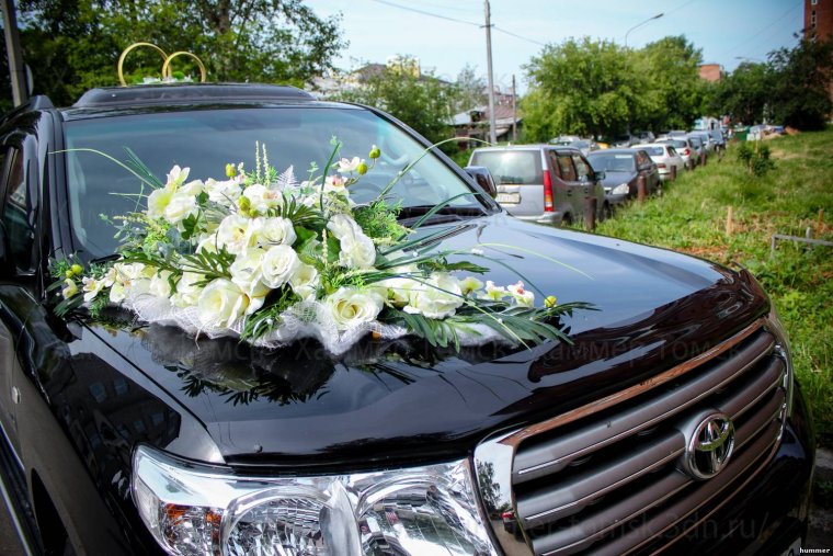 Украшение машин на свадьбу lc200