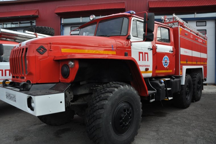 Урал 5557 пожарная автоцистерна