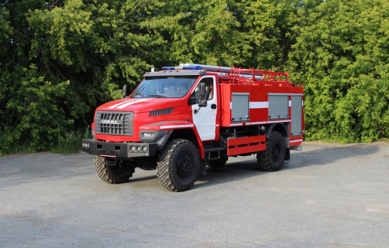 Автоцистерна пожарная АЦ-4,0-40 (43206)