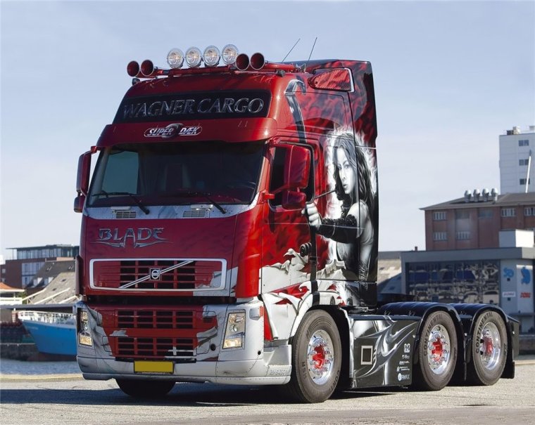 Аэрография на тягачах Volvo