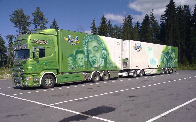 Красиво разрисованные Грузовики