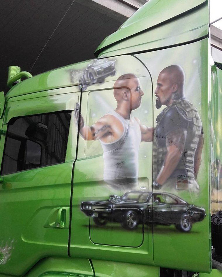 Аэрография машин фургон