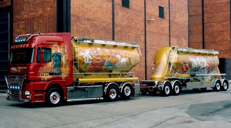 Скандинавские Грузовики с аэрографией