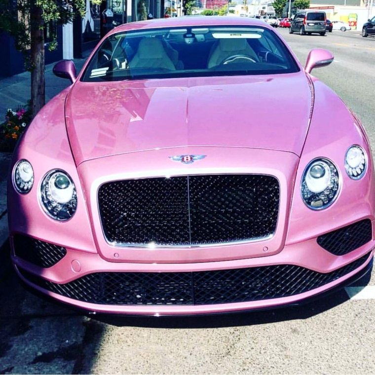 Машины розового цвета