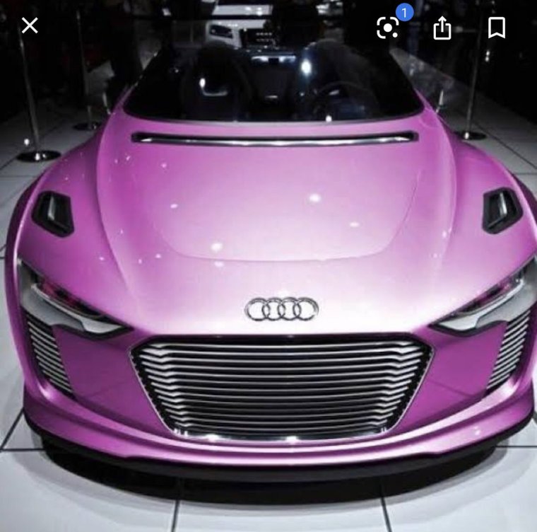 Розовая машина Ауди