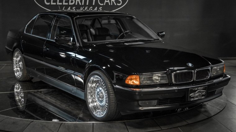 BMW 750 2pac