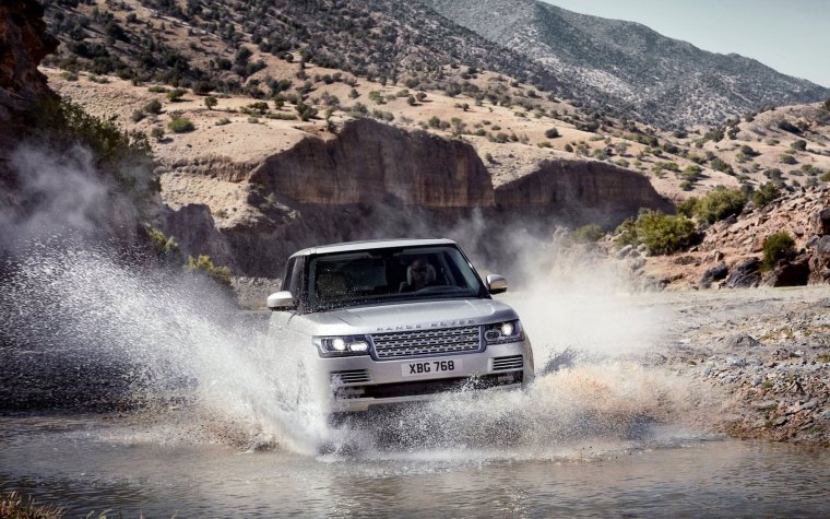 Land Rover range Rover в горах