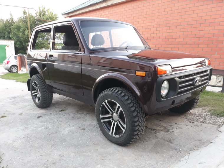 Нива 2121 на 16 дисках