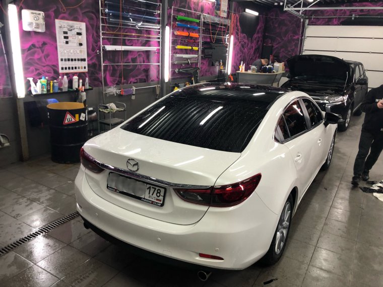 Мазда 6 2019 белая с черной крышей