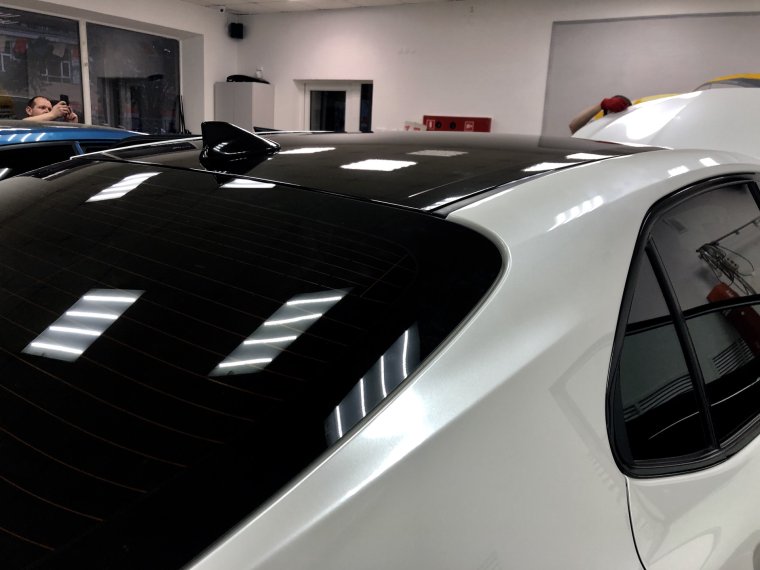 Черная крыша