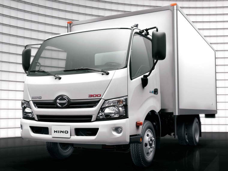 Хино 300 Hino