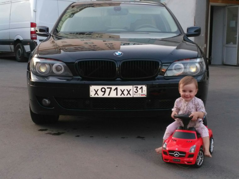 Дочка в авто