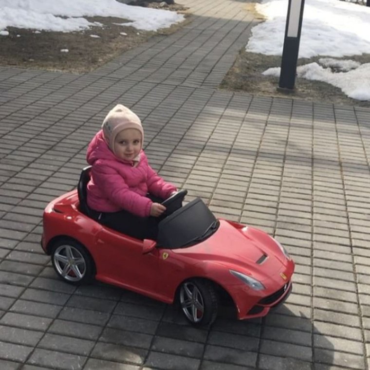 Автомашина дочь