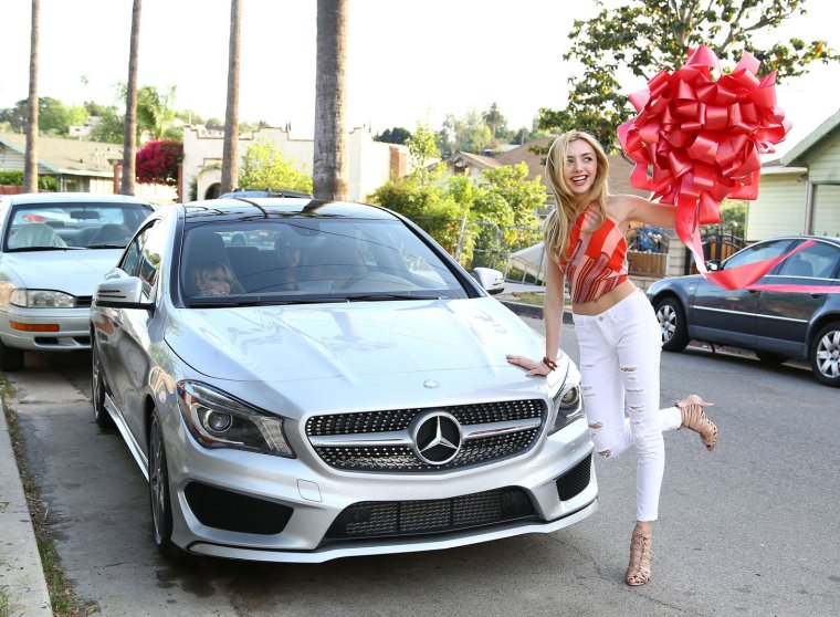 Шикарная машина для девушки