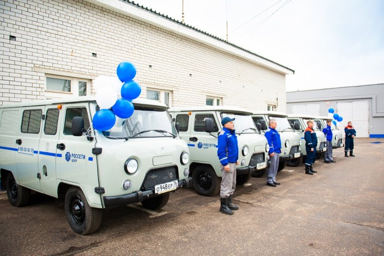 Автомобили Россети бригадные