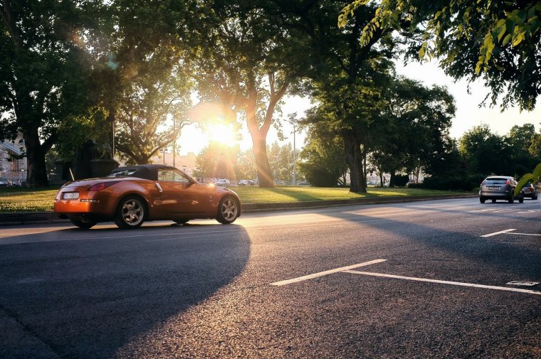 Лето дорога машина