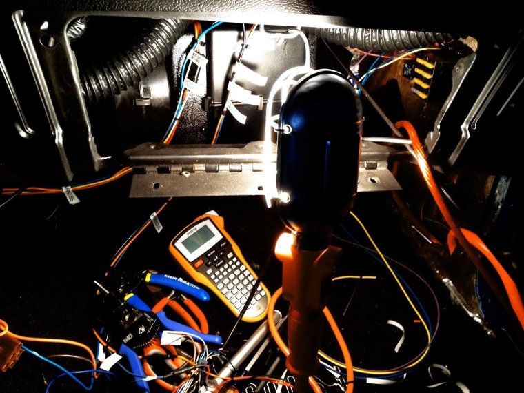 Электрооборудование машины