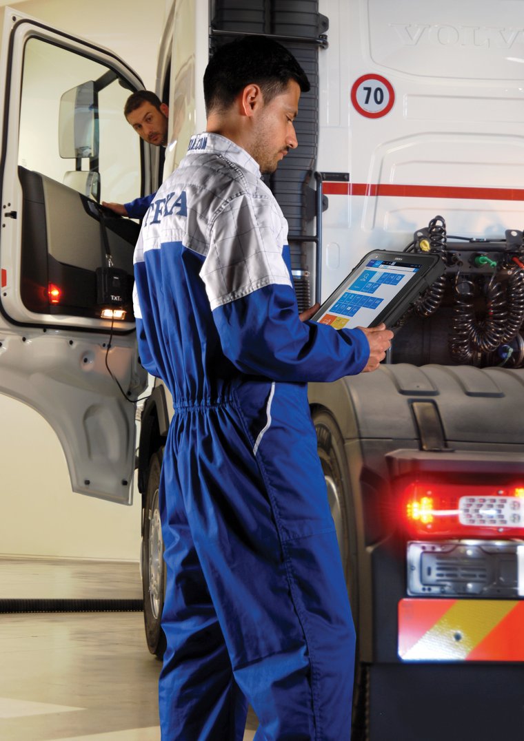 Автомеханик по грузовым автомобилям