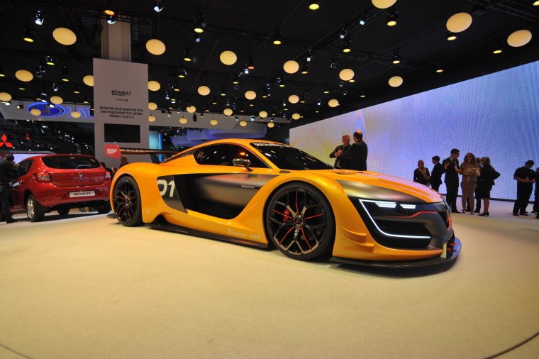 Четырёх местные спорткары