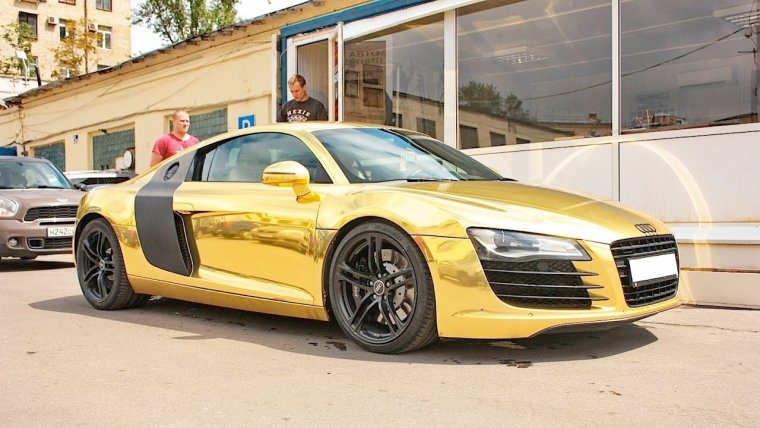 Ауди р8 Золотая