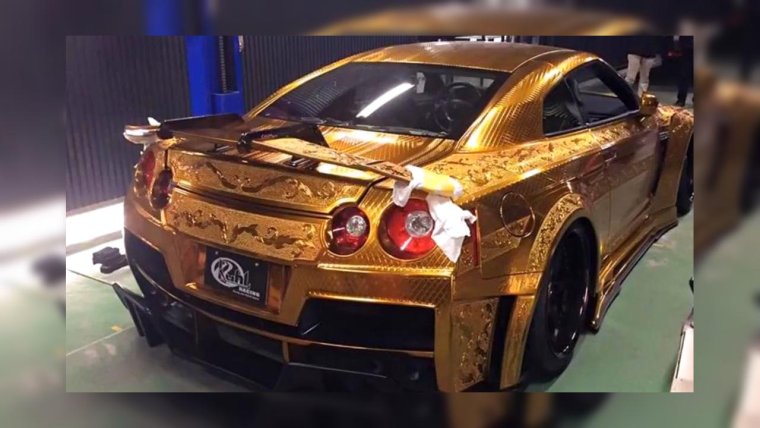 Nissan GTR за 1000000 золотой