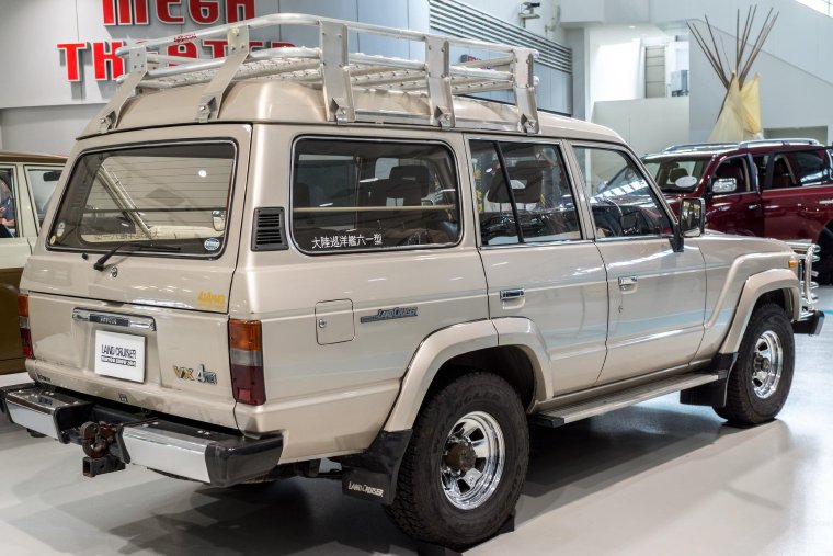 Тойота ленд Крузер 70 сафари