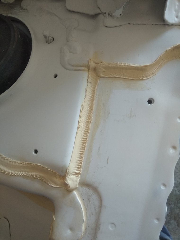 Инфинити j 25 2011 заводские швы герметик