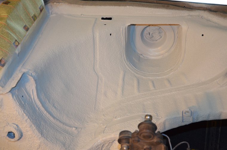 Заводской герметик Volkswagen Tiguan