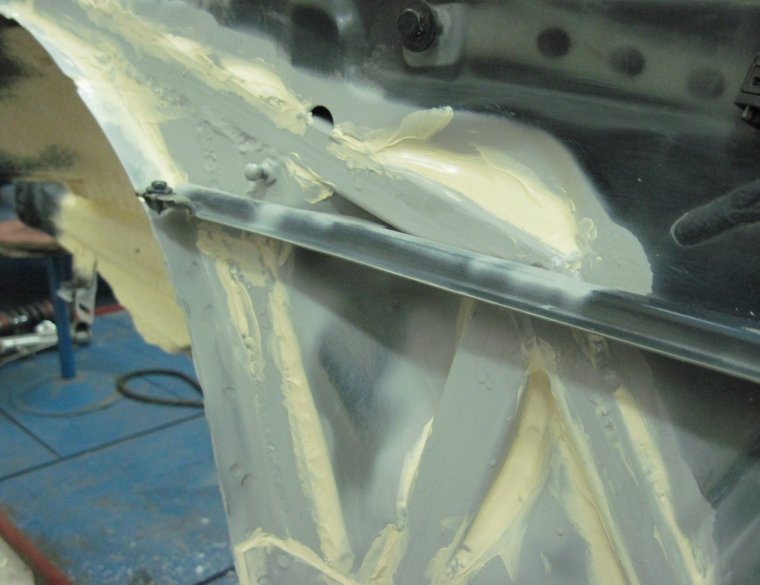 Логан заводской герметик