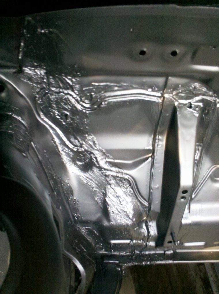 Заводской герметик Hyundai Solaris