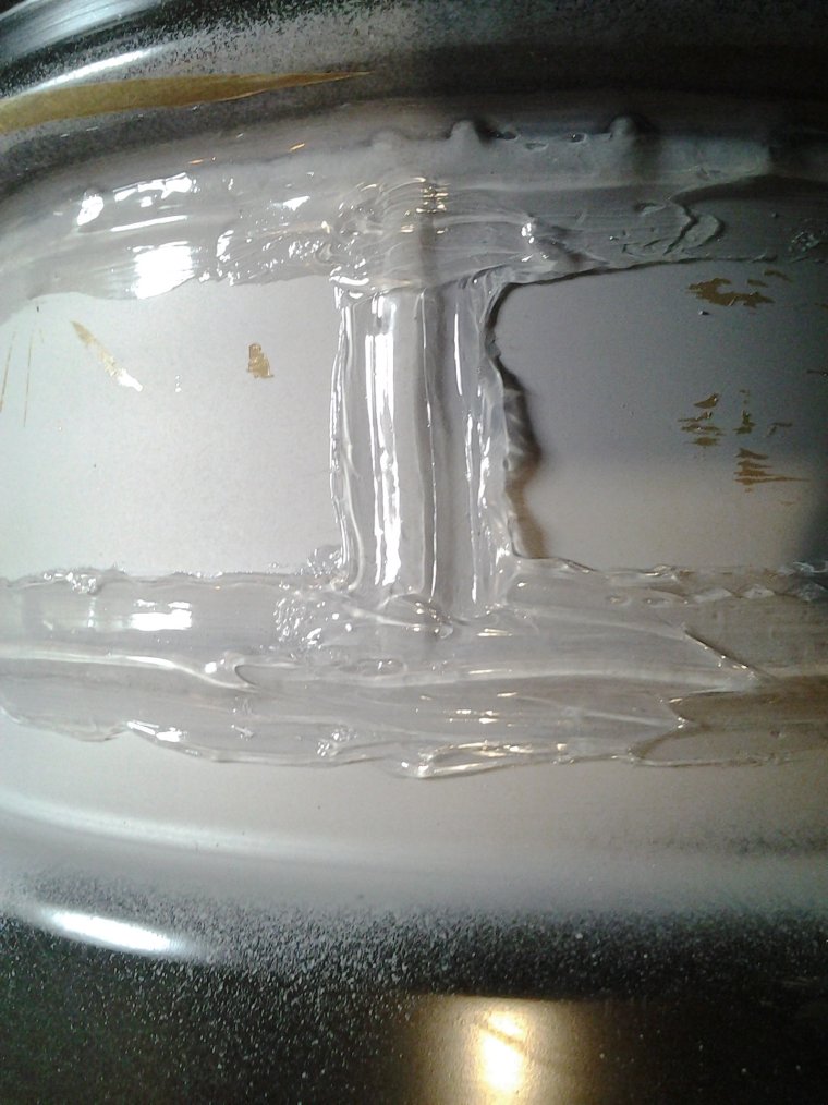 Заводские швы герметика