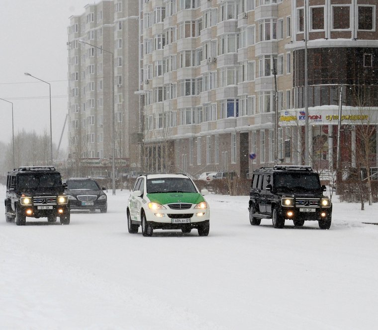 Кортеж Назарбаева