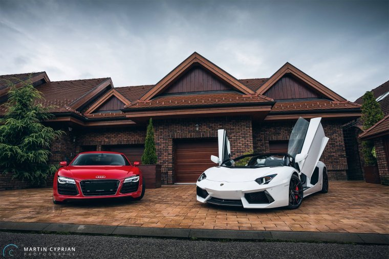 Дом с Ламборджини