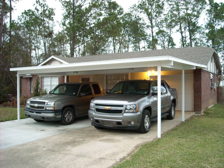 Сарай с навесом для машины