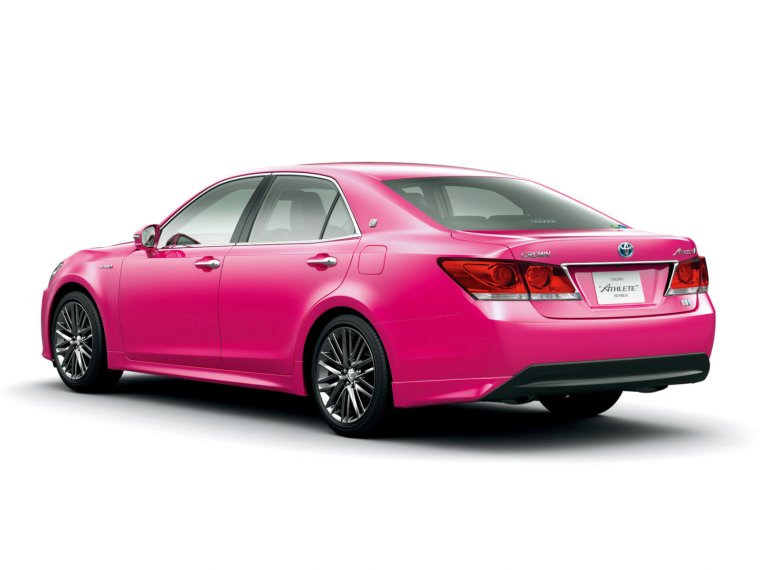 Toyota Crown s210 розовый