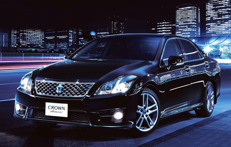 Toyota Crown 2010