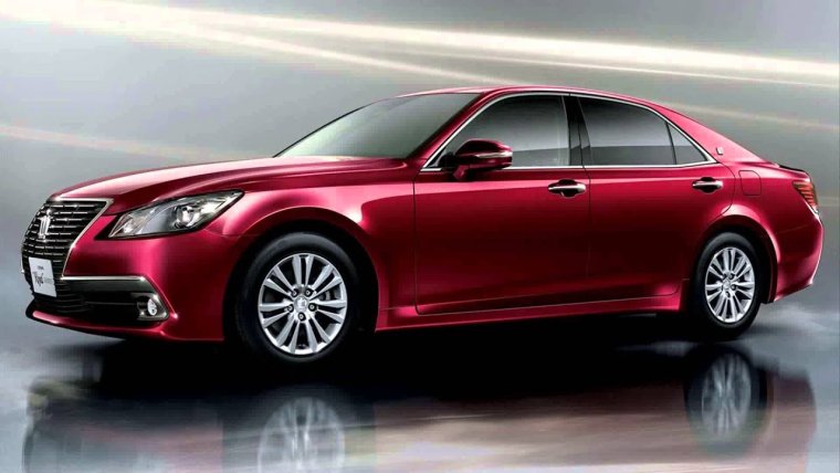 Тойота Краун 2015