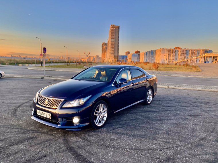 Toyota Crown s200 athlete