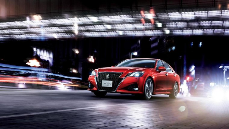 Тойота Кроун 210