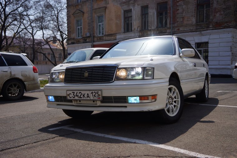 Toyota Crown Majesta 2010
